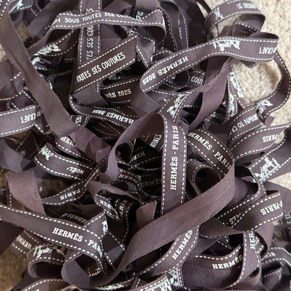 Hermes Brown Gift Wrapping Ribbons - One Ribbon Per Purchase - Picture 7 of 8